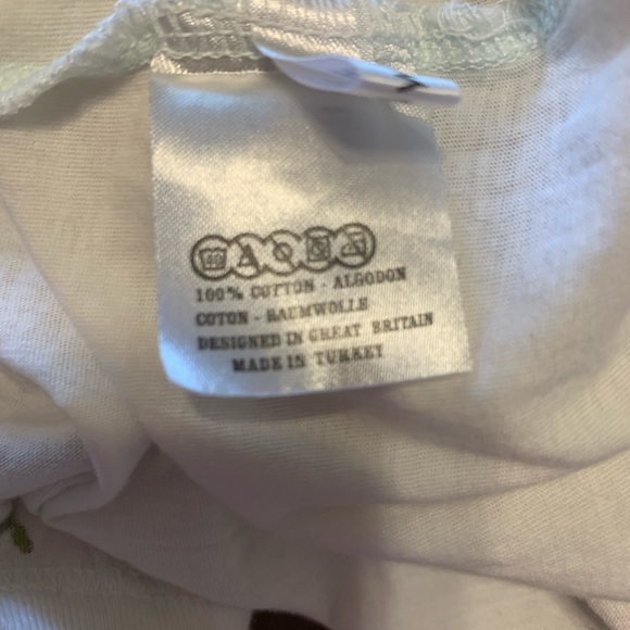 One of a kind, Beautiful hand painted top. Never worn. - Picture 3 of 3